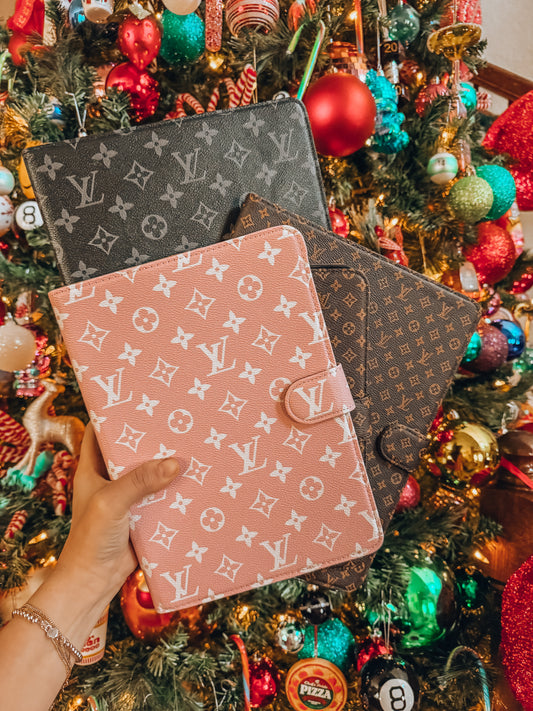 iPad hard cover with magnet ( PREORDER )