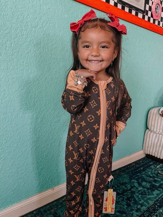 Boujee classic footies 🤎